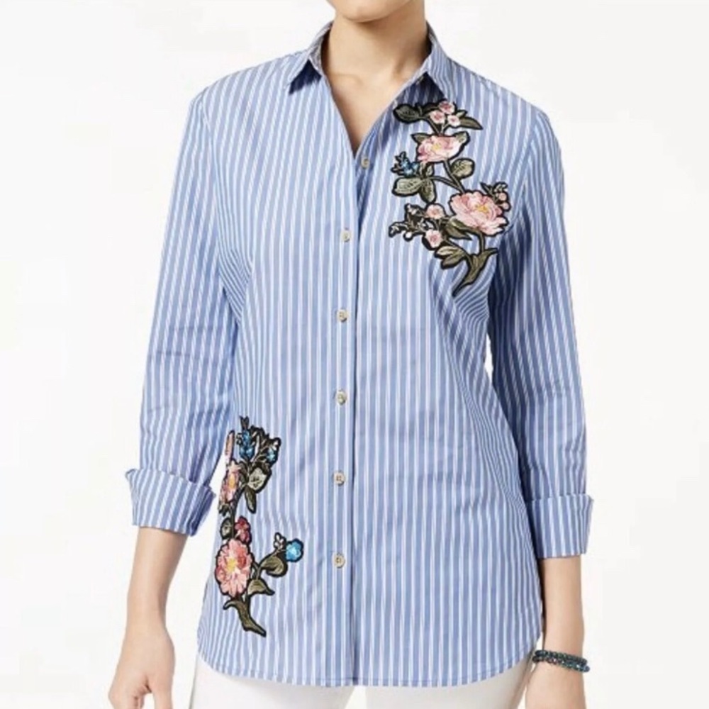 BUTTON DOWN TOP FLORAL EMBROIDERED SHIRT BLUE PINSTRIPED NWT XS